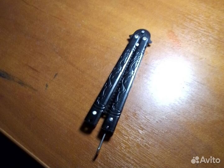 Нож бабочка расческа