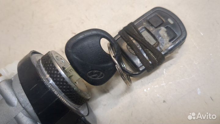 Замок зажигания Hyundai Sonata 5, 2002