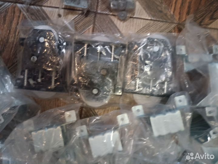 Ролики для раздвижных дверей Nova Aristo