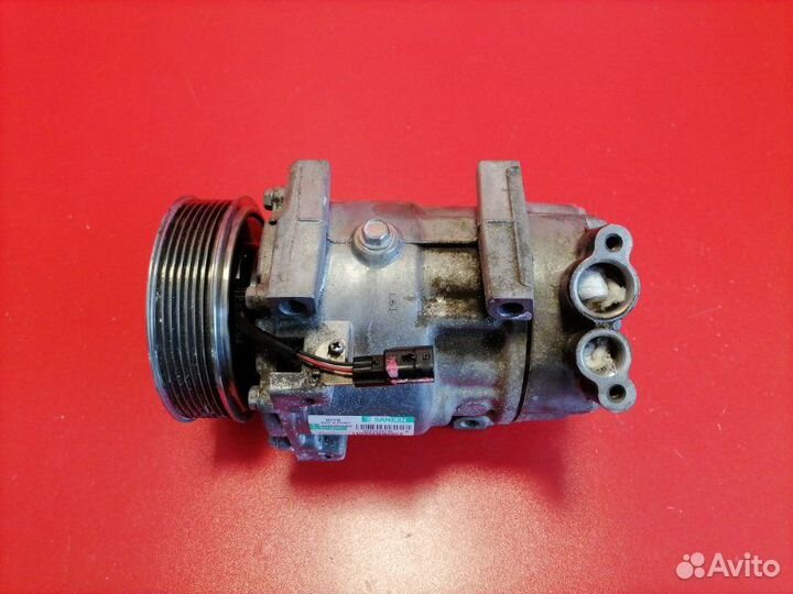 Компрессор системы кондиционирования Renault Duste
