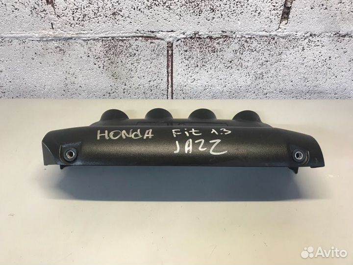 Декоративная крышка двигателя Honda Fit GD3 1.3