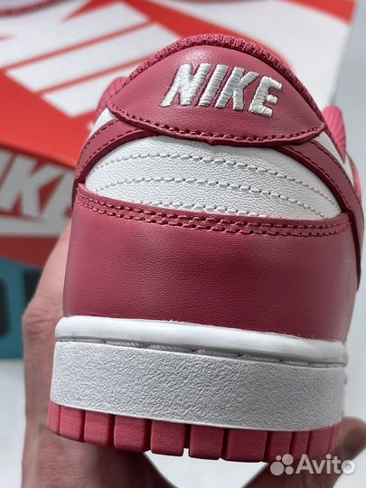 Nike Dunk Low Archeo Pink