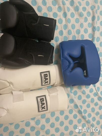 Боксерские перчатки 9oz