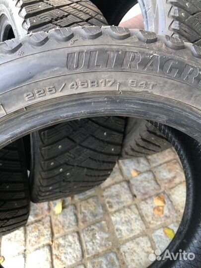 Goodyear Ultragrip Ice Arctic 225/45 R17