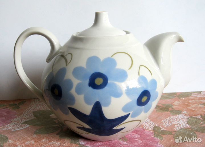 Большой фарфоровый чайник, лоз (лзфи) 1,8 л, СССР