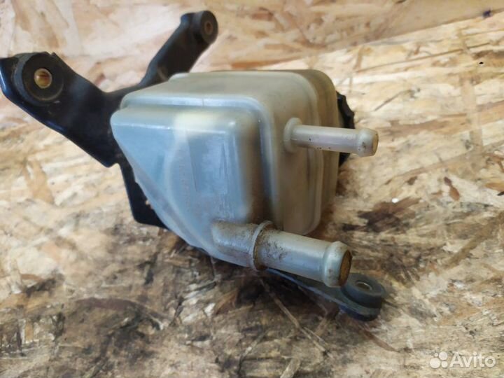 Бачок гидроусилителя Lexus Rx300 1 поколение 3.0