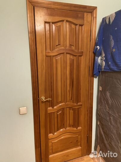 Дверь деревянная с коробкой