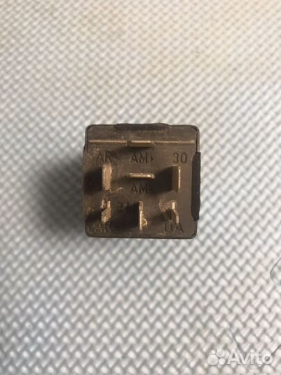 Реле авто прижима щеток бмв е32 е34