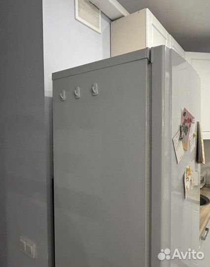 Холодильник Hotpoint Ariston