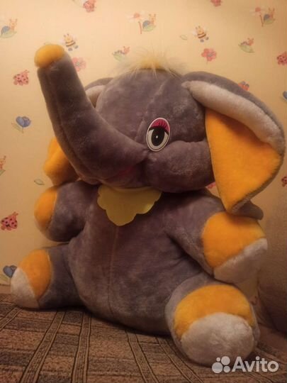 Замечательный, большой Слон