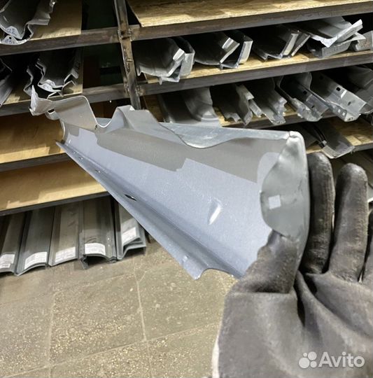 Порог левый Volkswagen Jetta V (Klokkerholm)