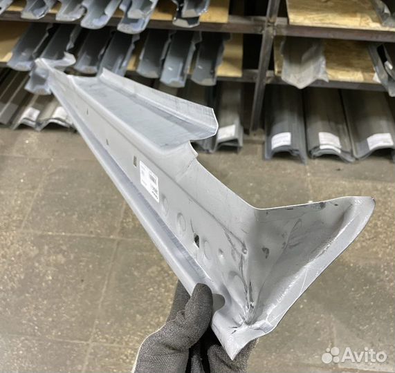 Порог правый Honda HR-V 1998-2006 (Polcar)