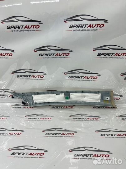 Накладка стойки лобового стекла левая Kia K 900 2