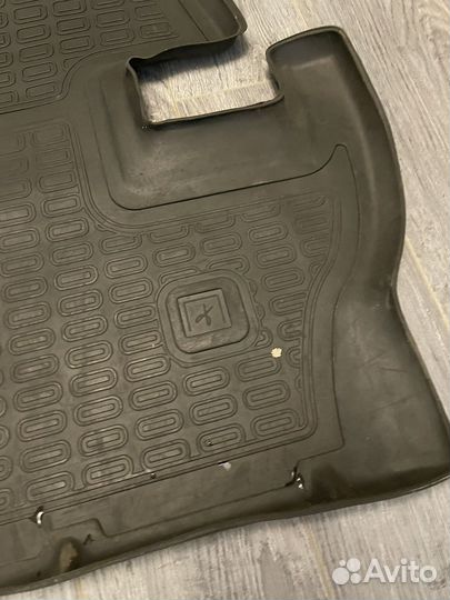 Коврик багажника Toyota Land Cruiser 200 (7 мест)