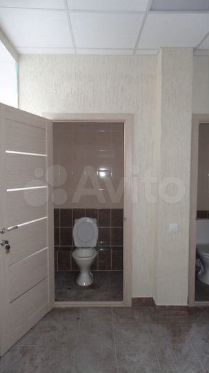 Помещение на красной линии, 43 м²