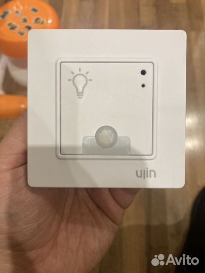 Умный выключатель ujin