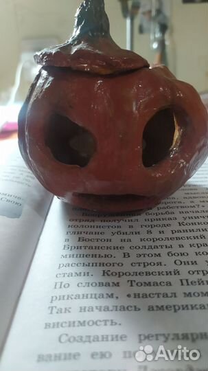 Подсвечник в виде тыквы