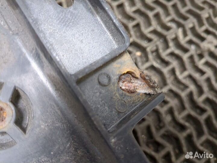 Вентилятор радиатора Volkswagen Bora, 2004