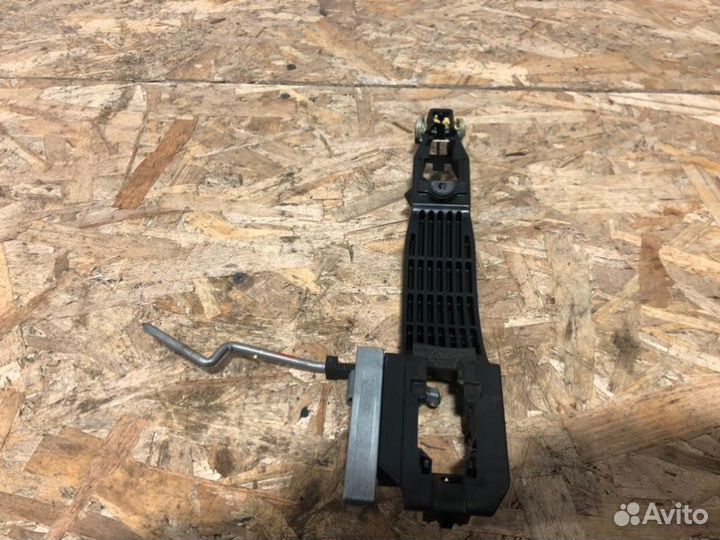 Кронштейн ручки двери задний правый Mazda 6 GJ