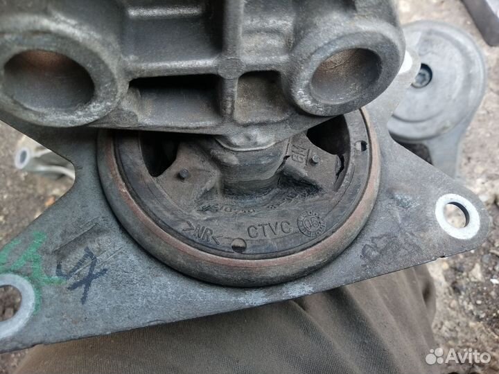 Опора подушка двигателя Z16XEP Opel Astra H