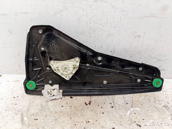 Стеклоподъемник электрический задний левый