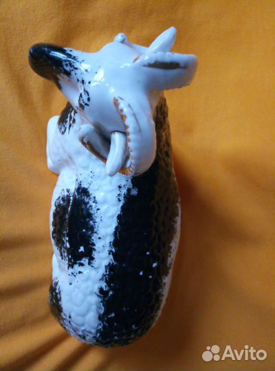 Старинная фарфоровая шкатулка