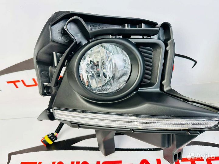 Противотуманные фары Toyota Highlander T9002