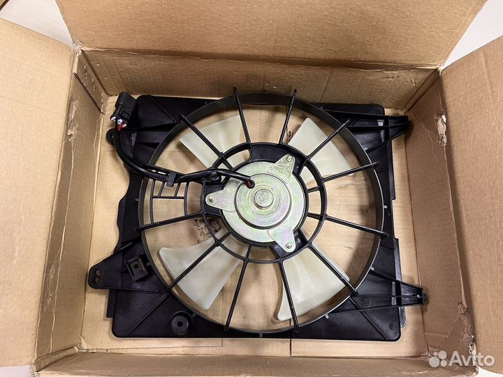 Диффузор вентилятора Honda Civic 4D