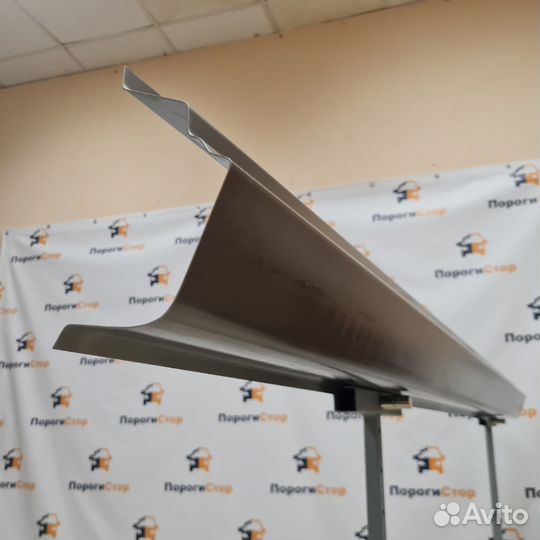 Ремонтный порог левый VW Passat B3 кузовной