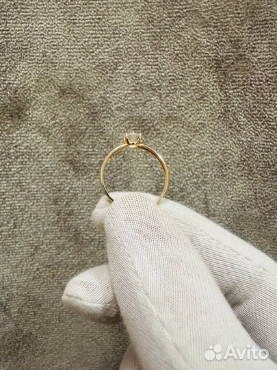 Золотое кольцо 585 проба 18,19