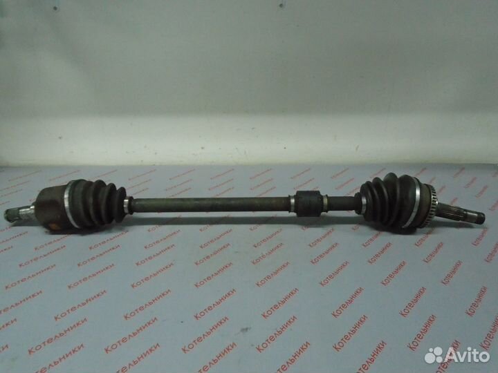 Nissan 39100-9F611 Вал приводной правый