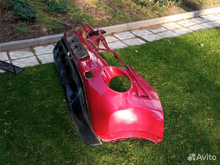 Бампер и другие запчасти для Ниссан жук