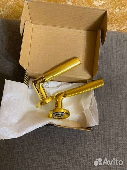 Комплект фурнитуры на 2-3х комнатную квартиру