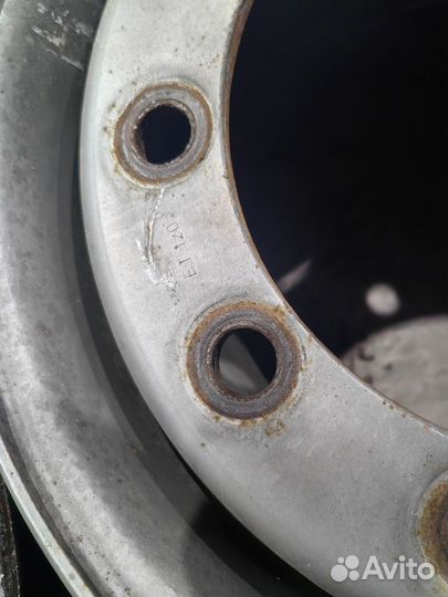 Продаю колесный диск 19.5