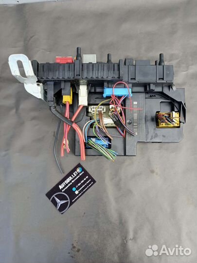 Блок предохранителей задний Mercedes C-class W204