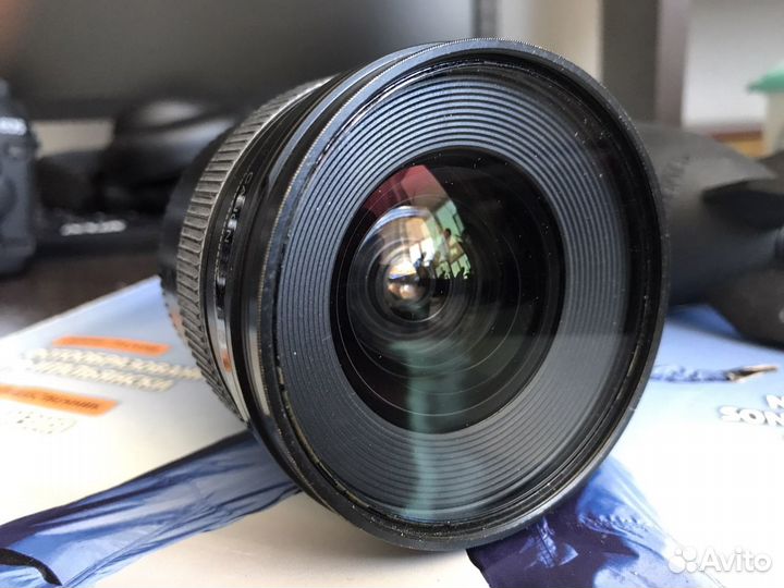 Объектив Canon ef 20mm f2.8