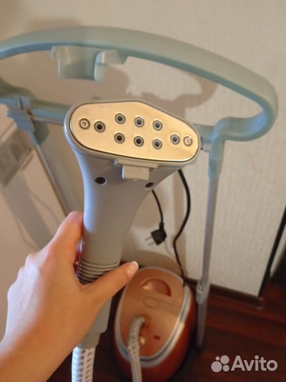 Отпариватель для одежды вертикальный