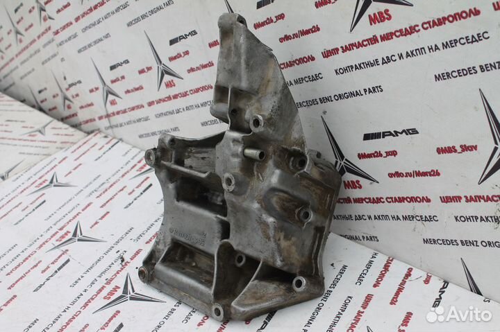 Кронштейн генератора M111 W202 Mercedes