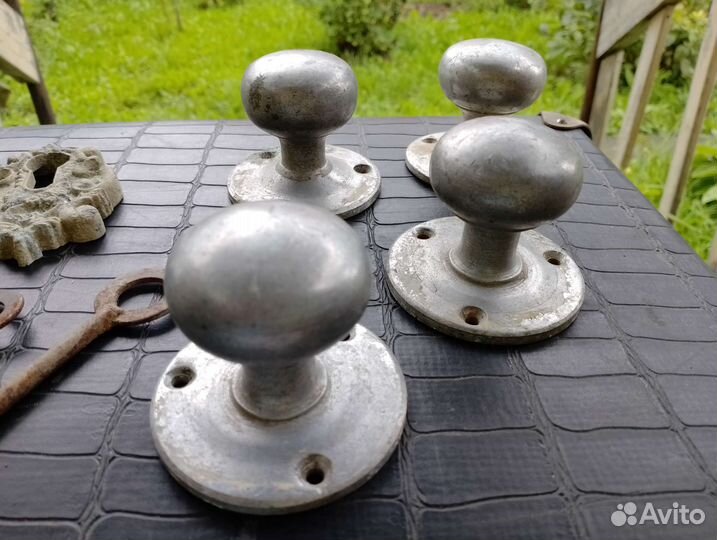 Винтажные дверные ручки/квартирные номерки/ключи