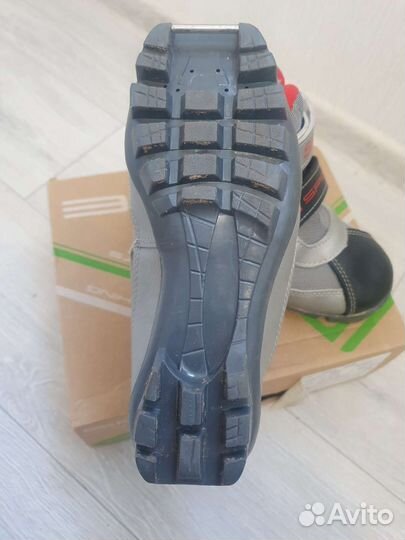 Лыжные ботинки детские, размер 32-33