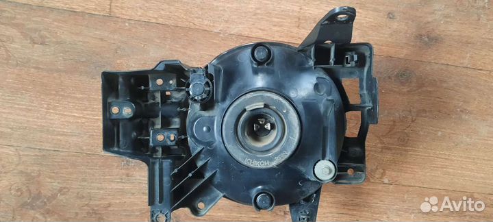 Фара передняя левая