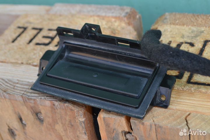 Кнопка открытия багажника Kia Carnival 4 2020-2024