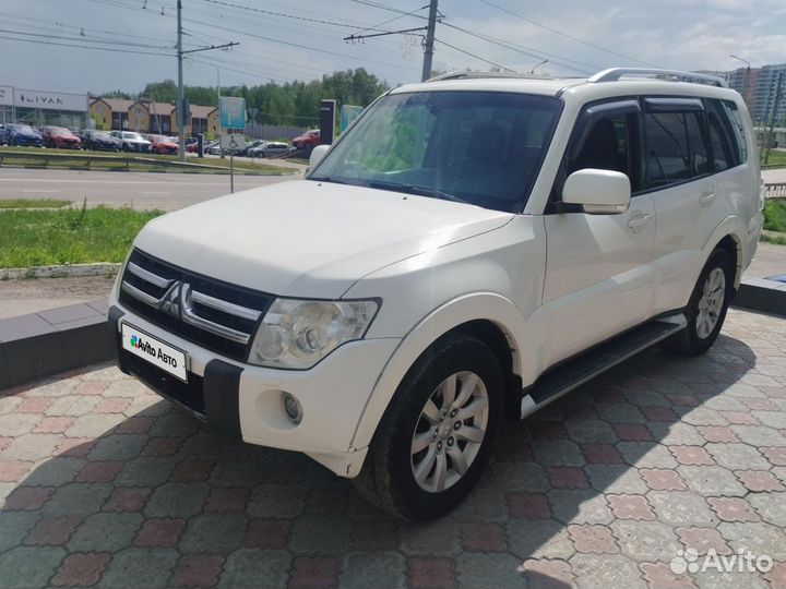 Mitsubishi Pajero 3.2 AT, 2011, 244 000 км