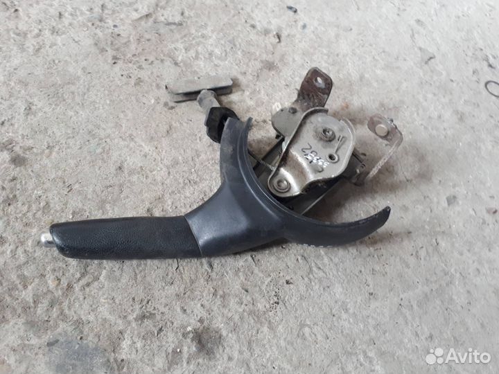 Рычаг ручного тормоза (ручника) Ford Mondeo 3 2001