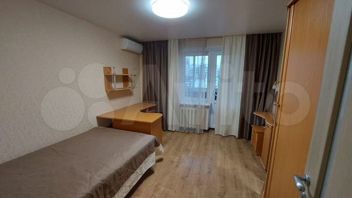 2-к. квартира, 57 м², 5/10 эт.