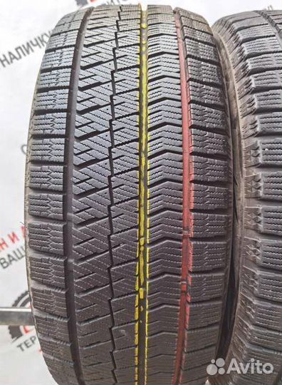 Bridgestone Blizzak VRX2 205/55 R16 97H