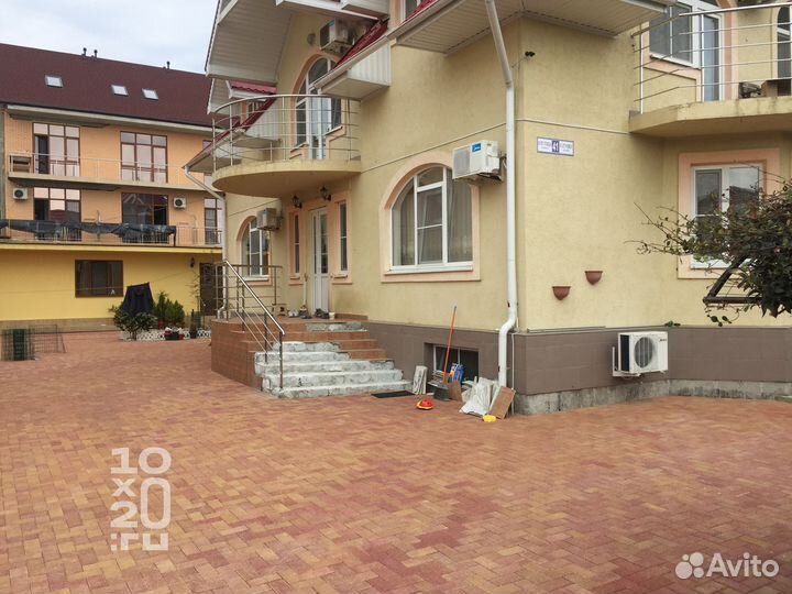 Тротуарная плитка, бордюры, газонная решетка