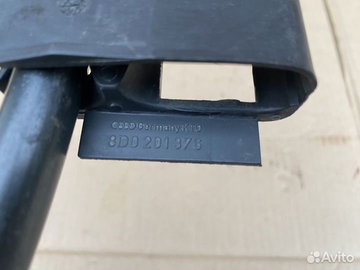 Кольцо стопарное Audi A4 B5 8D0201376