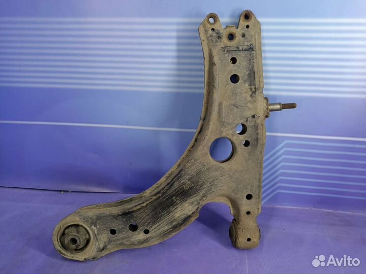 Рычаг левый Volkswagen Bora 1998-2005