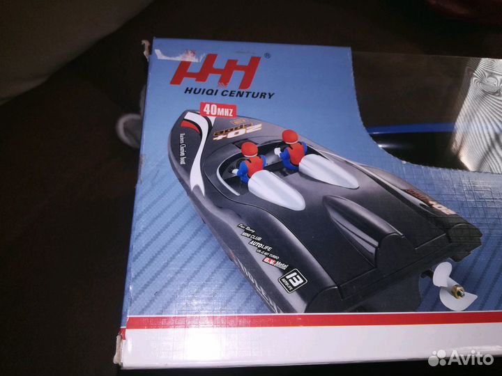 Продам куклы, катер,конструктор